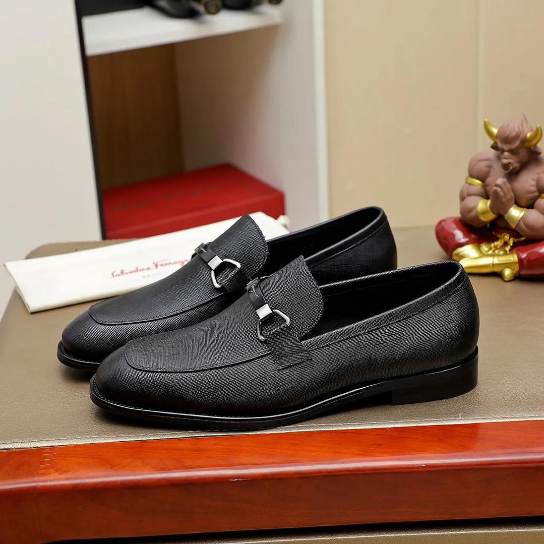 Men's shoes💰460🕷🕷[Ferragamo] Ferragamo's top men's business leather shoes💯Original copy of the official website, the upper is made of imported official website 1:1 material🍁Italian imported cowhide🇮🇹Imported cowhide lining. It’s definitely not made with ordinary craftsmanship, it’s the model used by celebrities! The factory’s craftsmanship is designed to create the most perfect shoes for trendy men! Colors available! Code number 38-44 (45.46 customized)......